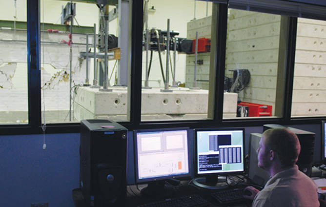 MTS - Network for Earthquake Engineering Simulation (NEES)