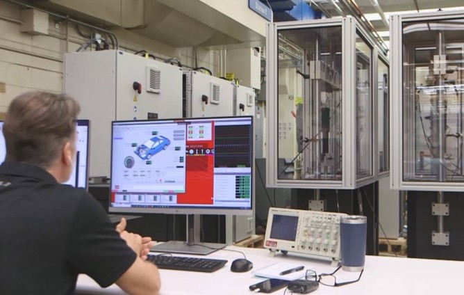 Sistema de prueba de amortiguadores mHIL