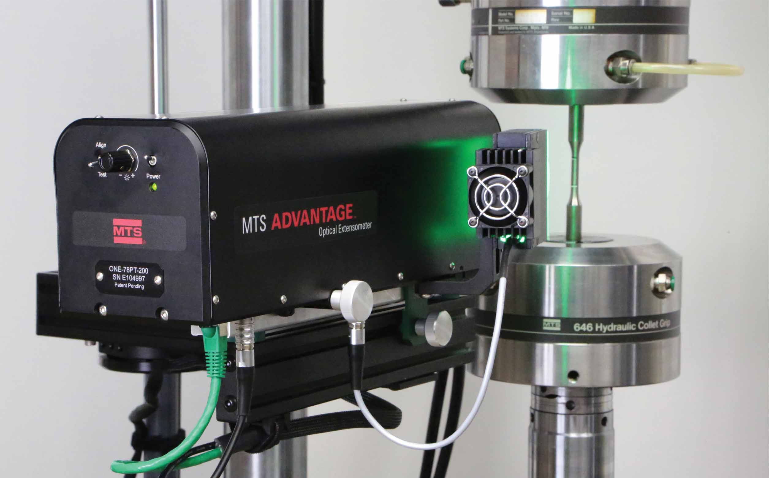 MTS AOX Optisches Dehnungsmessgerät